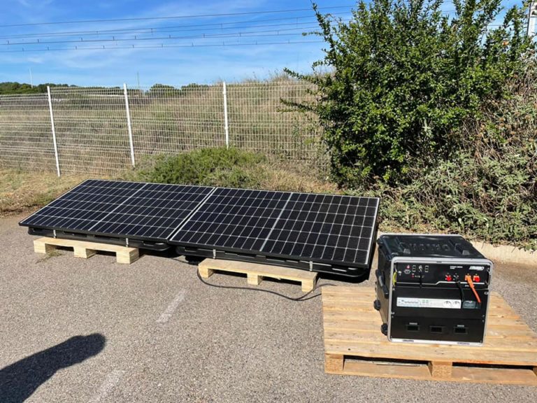 Groupe RE2S avec panneaux solaires Groupe RE2S avec panneaux solaires - réalisations